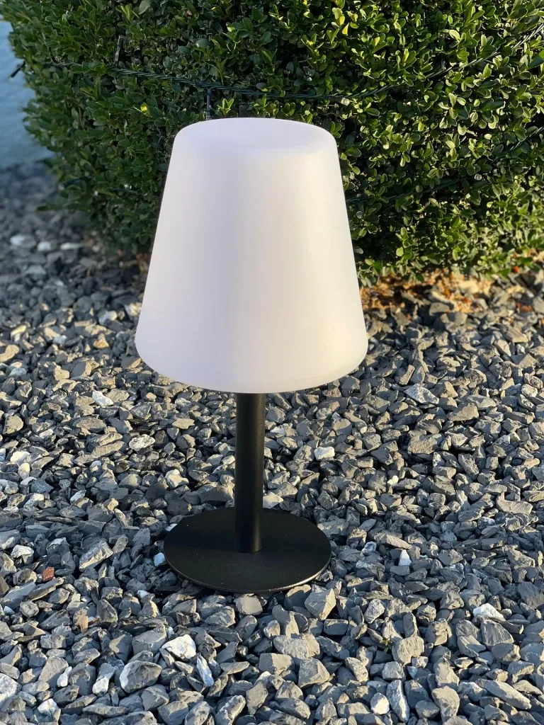 stilvolle LED Solar Aussenlampe