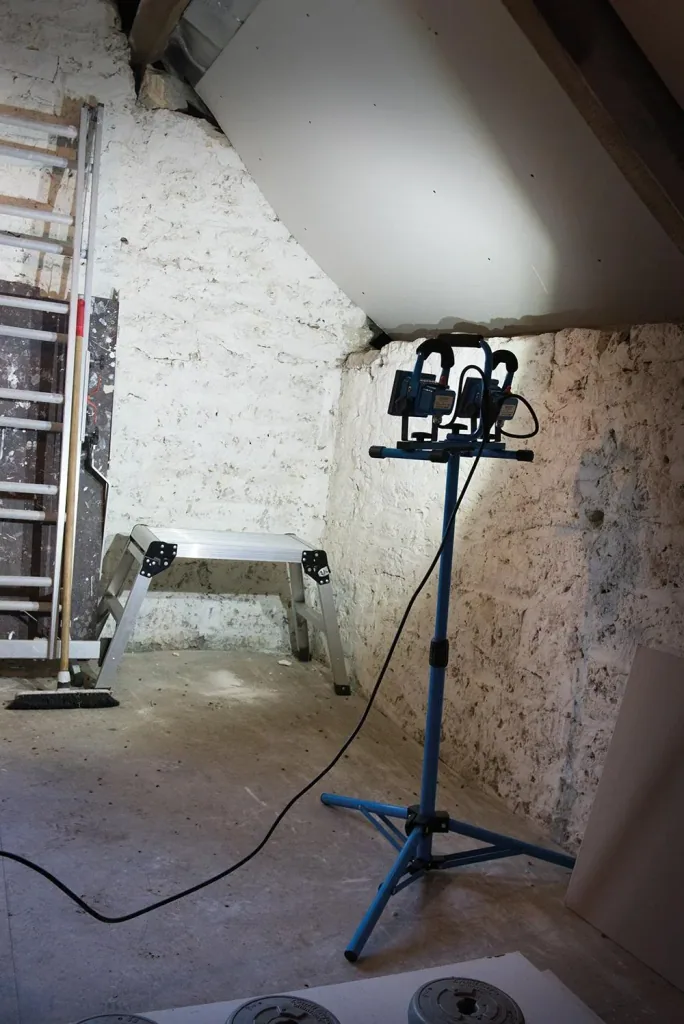 Stativ-LED-Arbeitsscheinwerfer 2 x 10 W (EU)