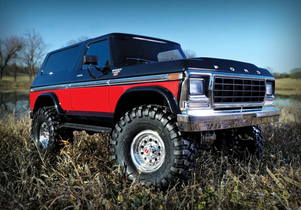 TRX-4 1979er Ford Bronco rot (312mm Radstand kurz) 2.4GHz (Link-fähig) ohne Akku, ohne Lader