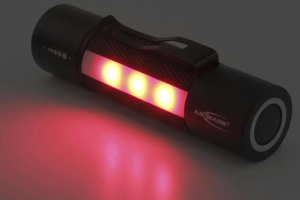 Multifunktionstaschenlampe 3in1 - fokussierbare Taschenlampe, Arbeitsleuchte und Signalleuchte