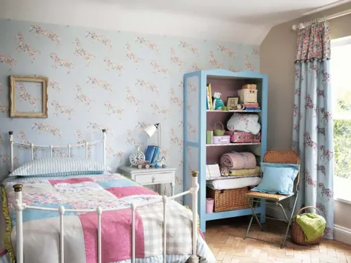 Little Sanderson Abracazoo Tapete Blumen Pferde hellblau