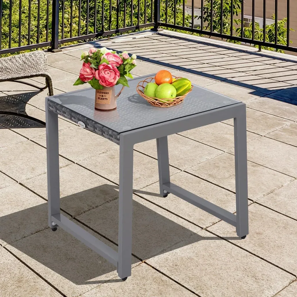 Polyrattan Gartentisch mit Hartglas grau