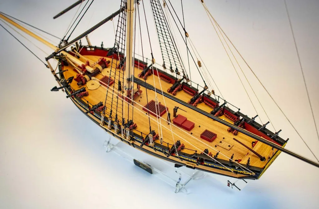 Bausatz HM Cutter Alert 1777 im Maßstab 1:64