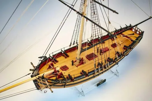 Bausatz HM Cutter Alert 1777 im Maßstab 1:64