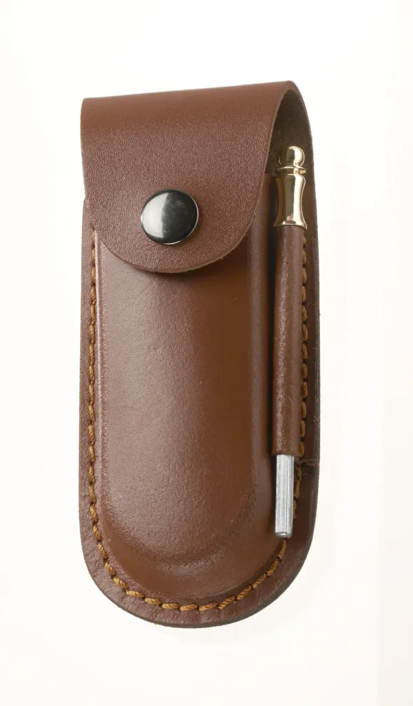 Messertasche aus Leder mit Wetzstahl