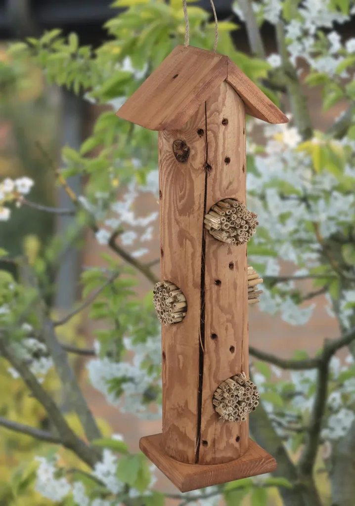 Insektenhotel – Säule
