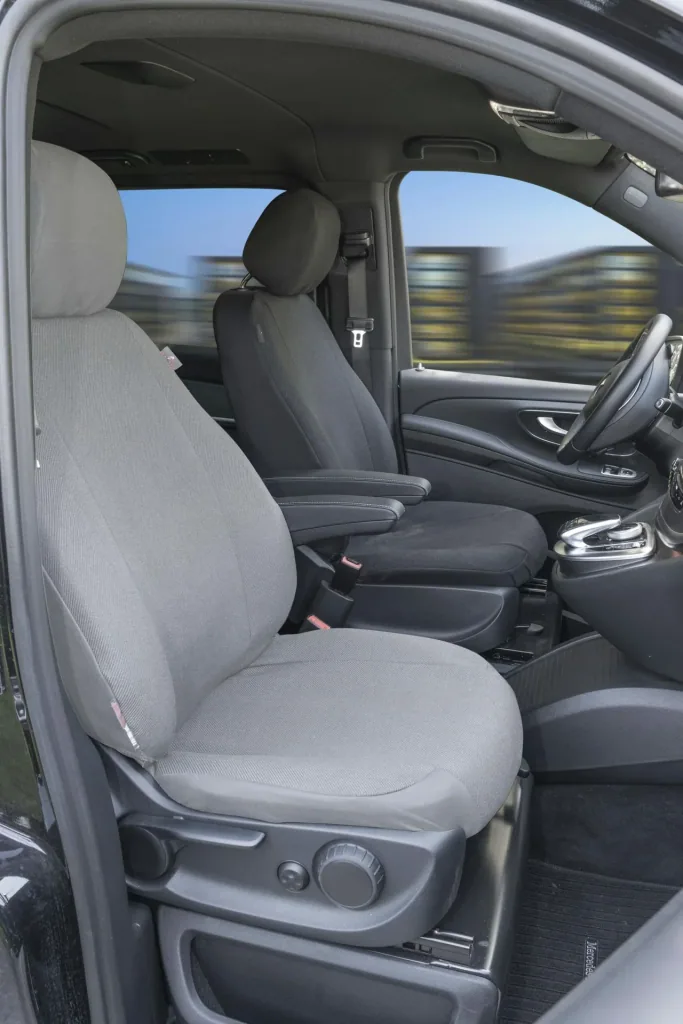 Passform Sitzbezüge Mercedes V-Klasse 477 für Einzelsitz Fahrer mit Armlehne innen aus Stoff ab BJ 06/2014 - heute