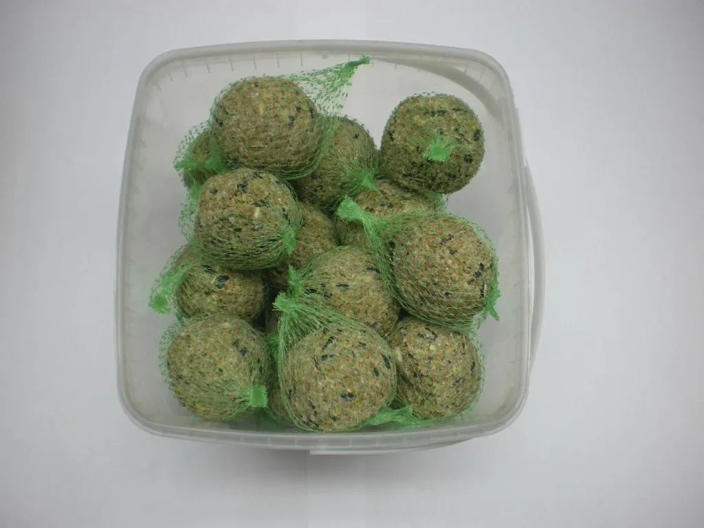 Meisenknödel in Premiumqualität - 30er /2,5 kg Eimer