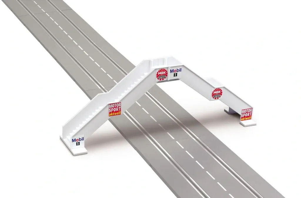 Fußgängerbrücke (für 2 Spuren) Maßstab 1:32