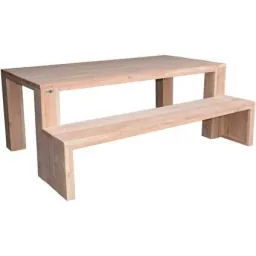Robuster Tisch aus Douglasie mit breiten Blockbeinen 150/100 cm