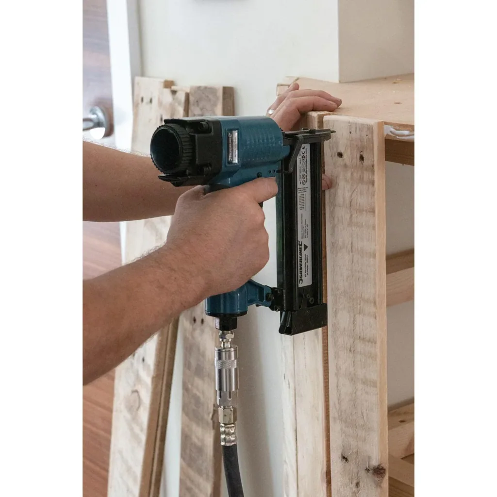 Pneumatischer Tacker, 90 mm 10-12-Gauge