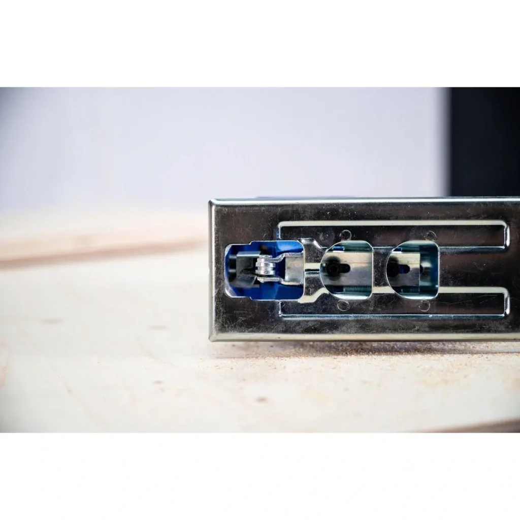 Stichsäge - 230V - 400W - mit Staubabsaugung - Schutzhülle Blatt - Holz bis zu 65 mm - Metall bis zu 6 mm- Blau