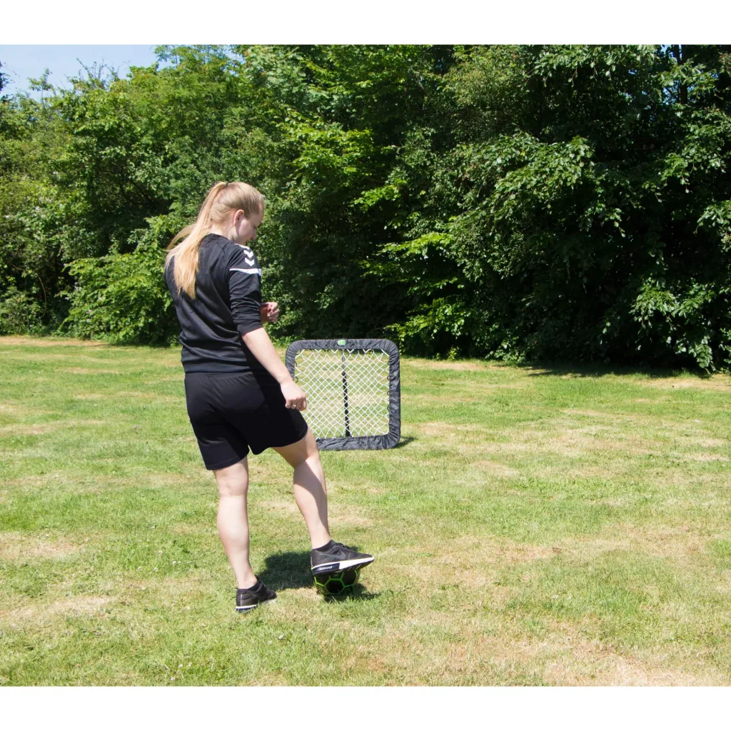 Fussball Prallwand Rebounder 90