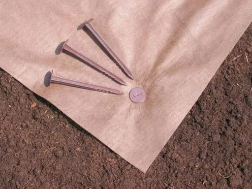 BIO MULCH VLIES 10X3M + Erdnägel
