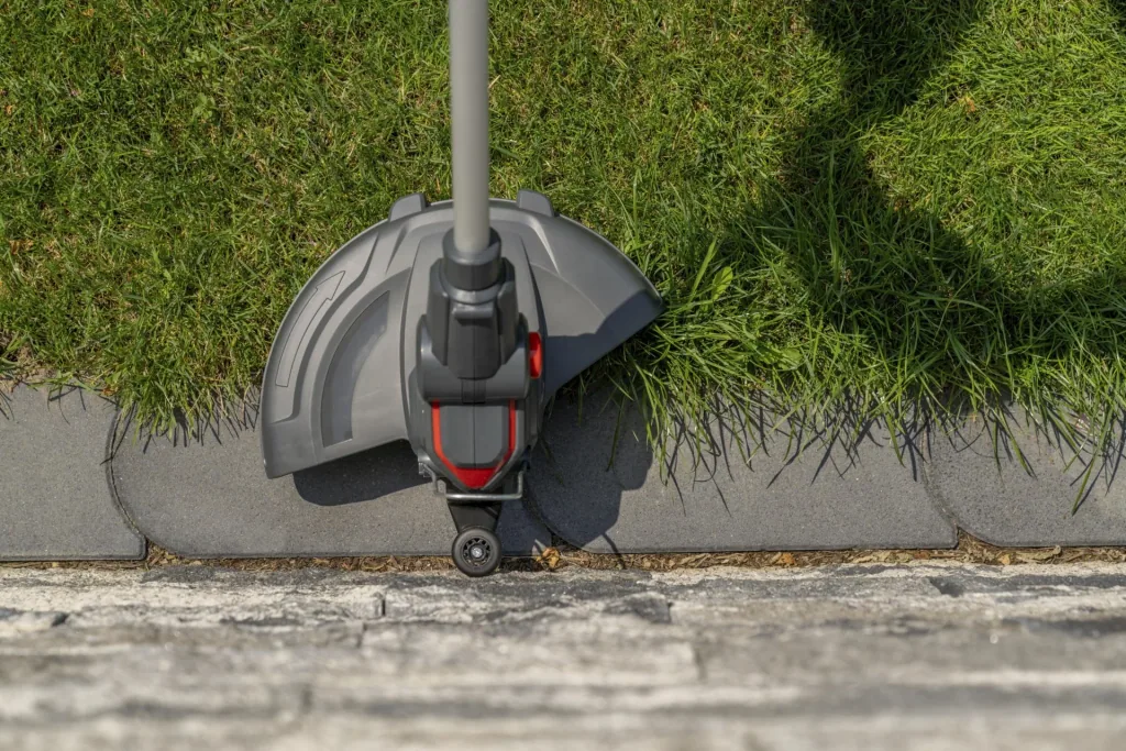 Akku-Rasentrimmer GT 1825 inklusive Akku und Ladegerät - BOSCH HOME AND GARDEN COMPATIBLE