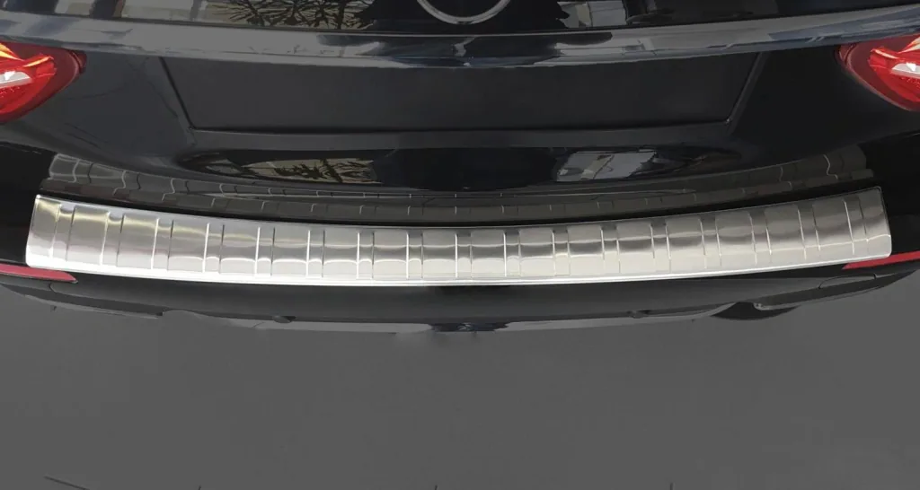 Ladekantenschutz Edelstahl für Mercedes Benz E-Klasse W 213, T-Model, Baujahr 2016>