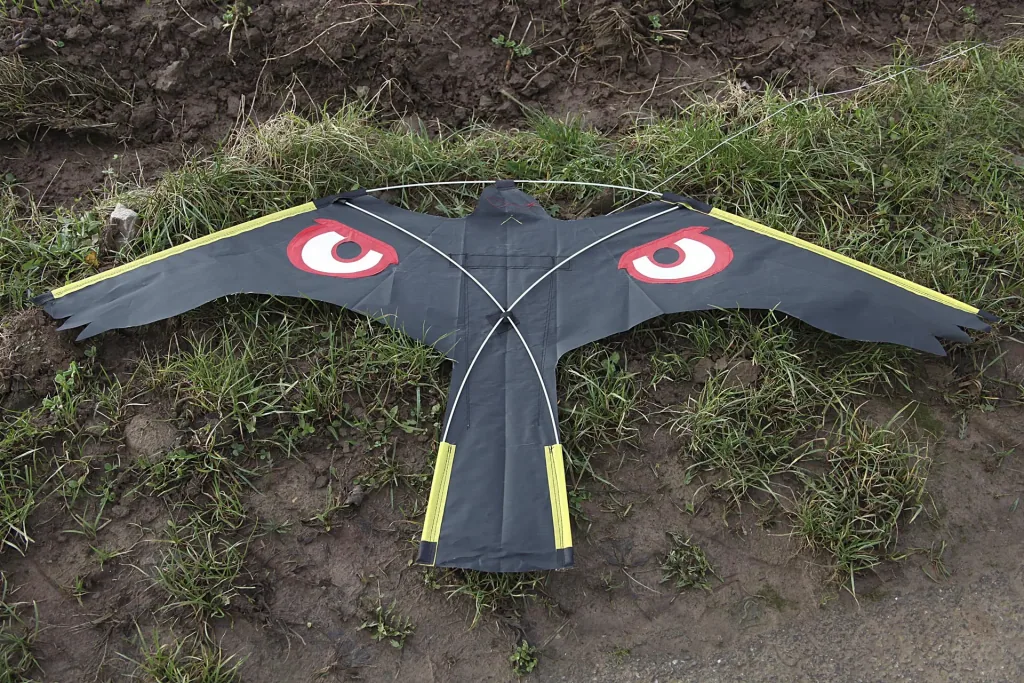 Vogel Abwehr - Drache mit 9 m Stab