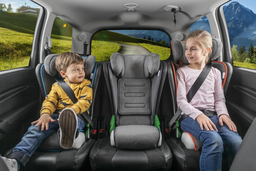 Kindersitz Noemi, klappbarer Auto-Kindersitz, anthrazit