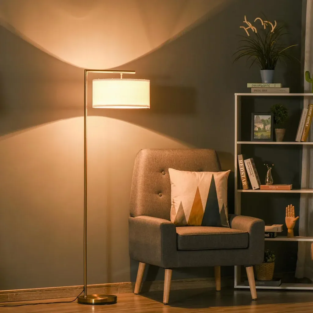 Stehlampe mit Leinenstoffschirm gold/weiß