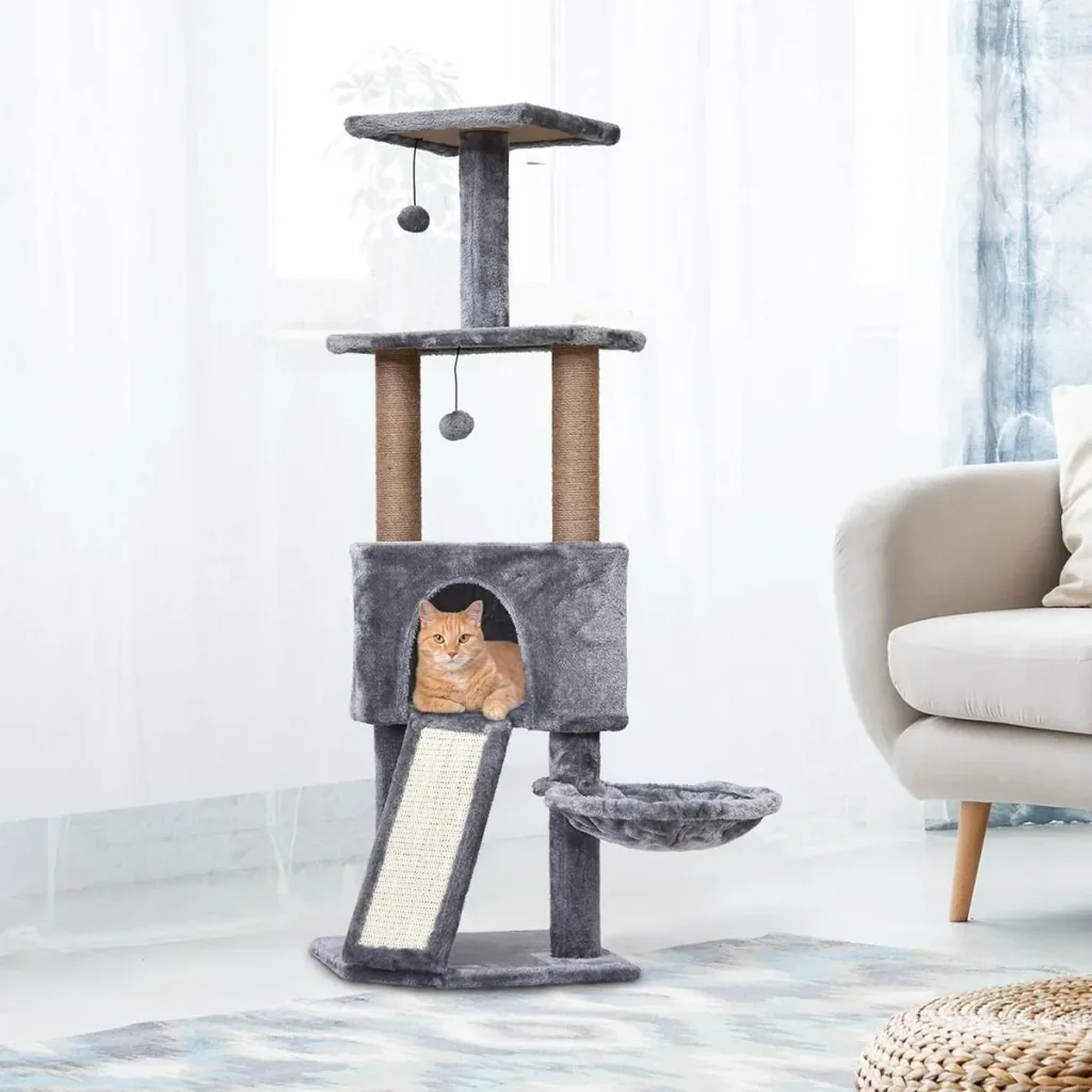 Katzenkratzbaum mit Hängebett
