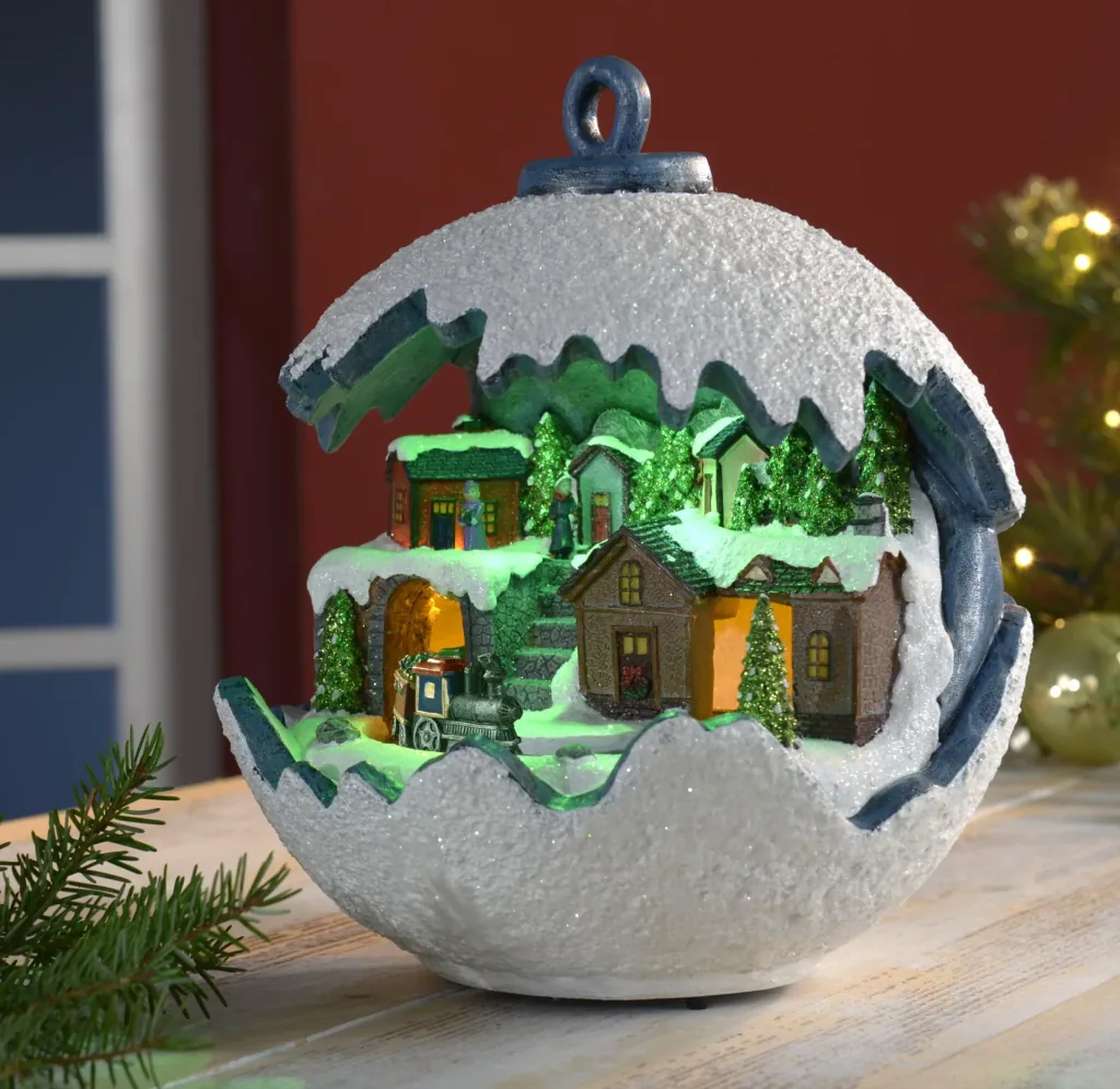 Weihnachtskugel mit fahrendem Zug, LED Licht und Musik