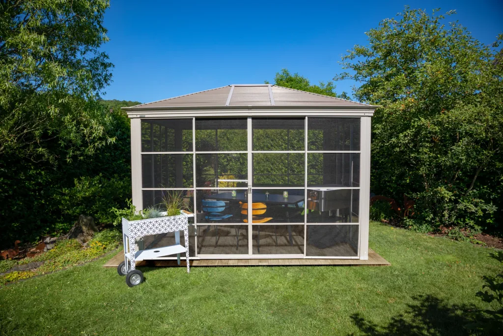 Pavillon Striano 10x12