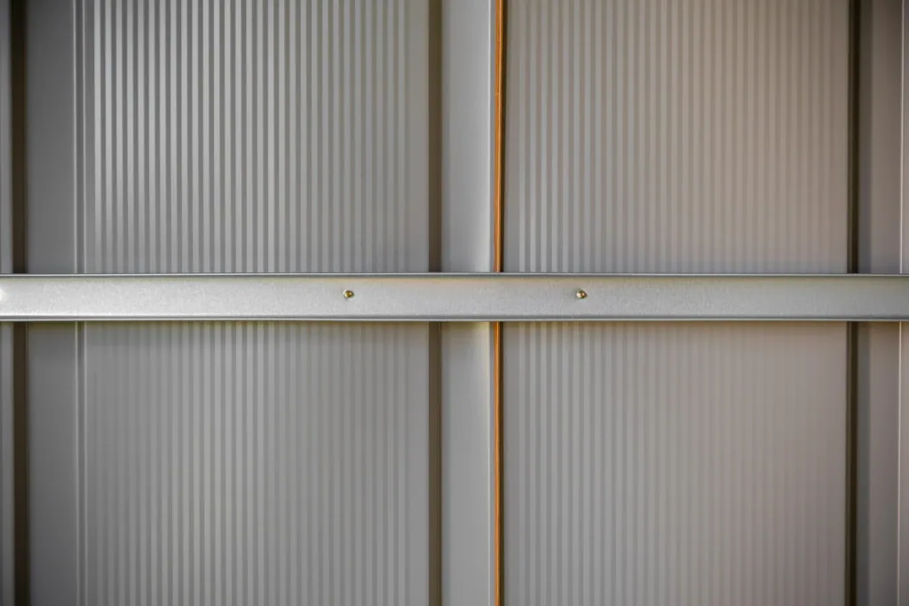 Metallgerätehaus 5x4