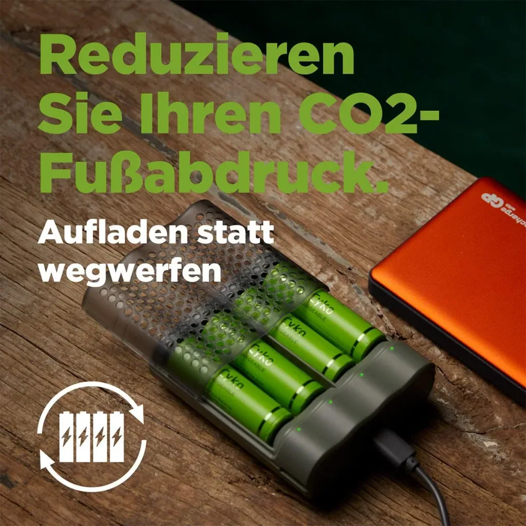 USB Schnellladeadegerät für 4 AA / AAA NiMH Akkus inklusive 4 Stück ReCyko Mignon (AA) NiMH Akkus mit 2600 mAh