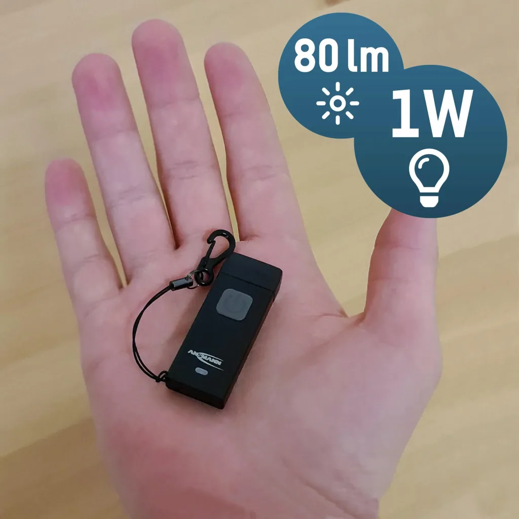 Mini LED Taschenlampe mit integriertem USB-A-Stecker, dimmbar