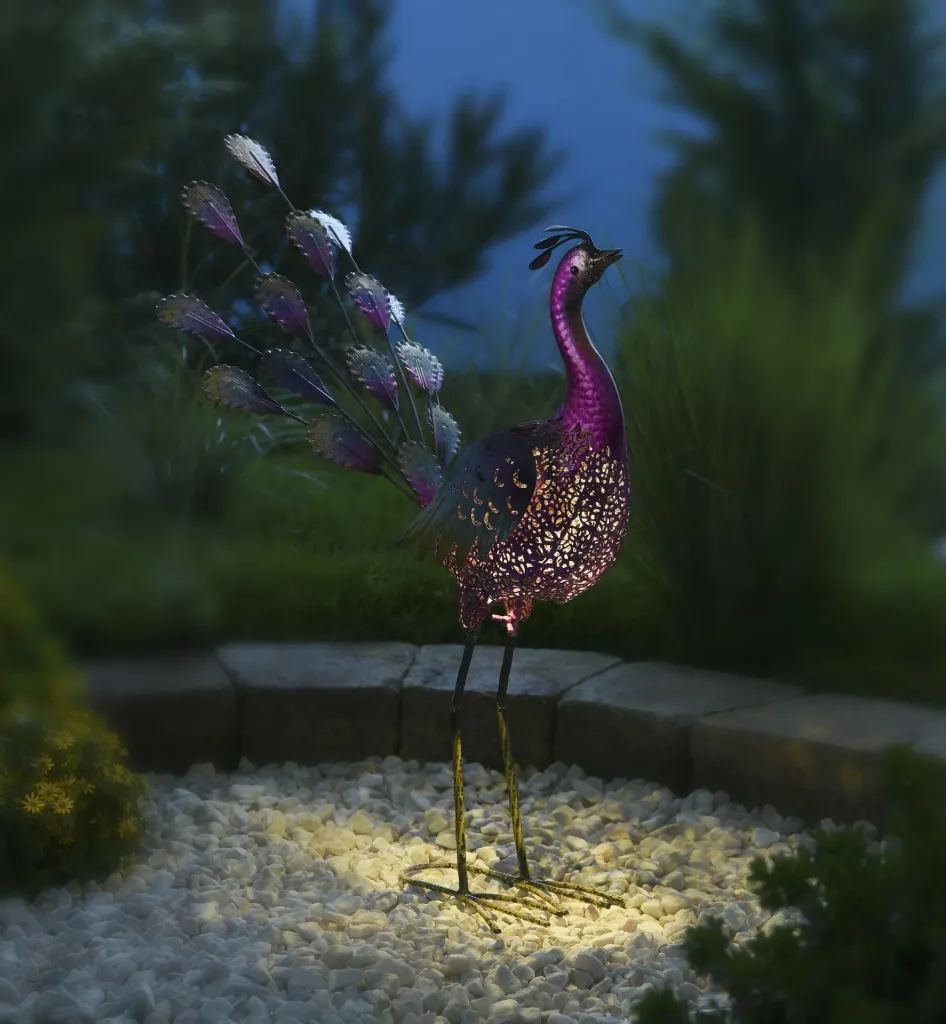 Metalldeko- Pfau Bonnie mit LED Solarbeleuchtung