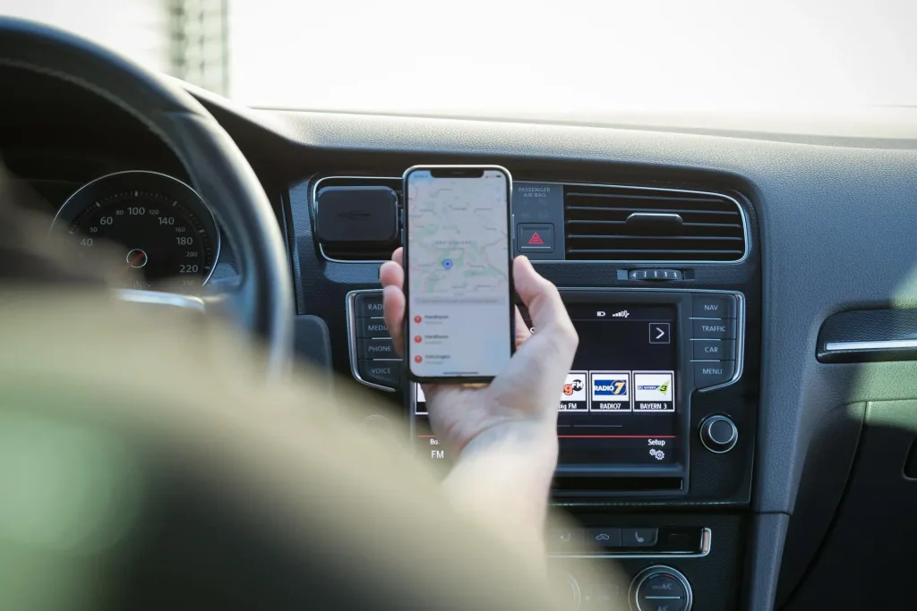 Magnetische Smartphonehalterung für Kfz
