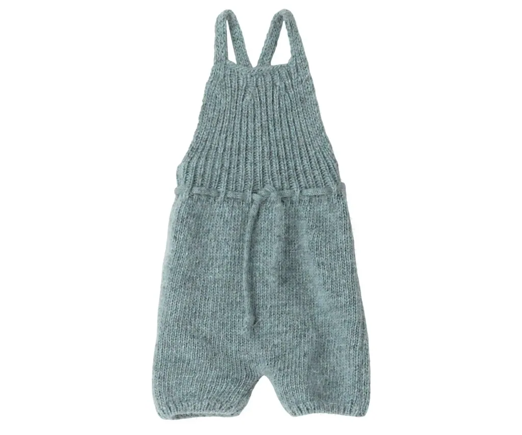 Maileg Kinderspielzeug, Kinderpuppe - Kaninchen Größe 4, gestrickter Hosenanzug