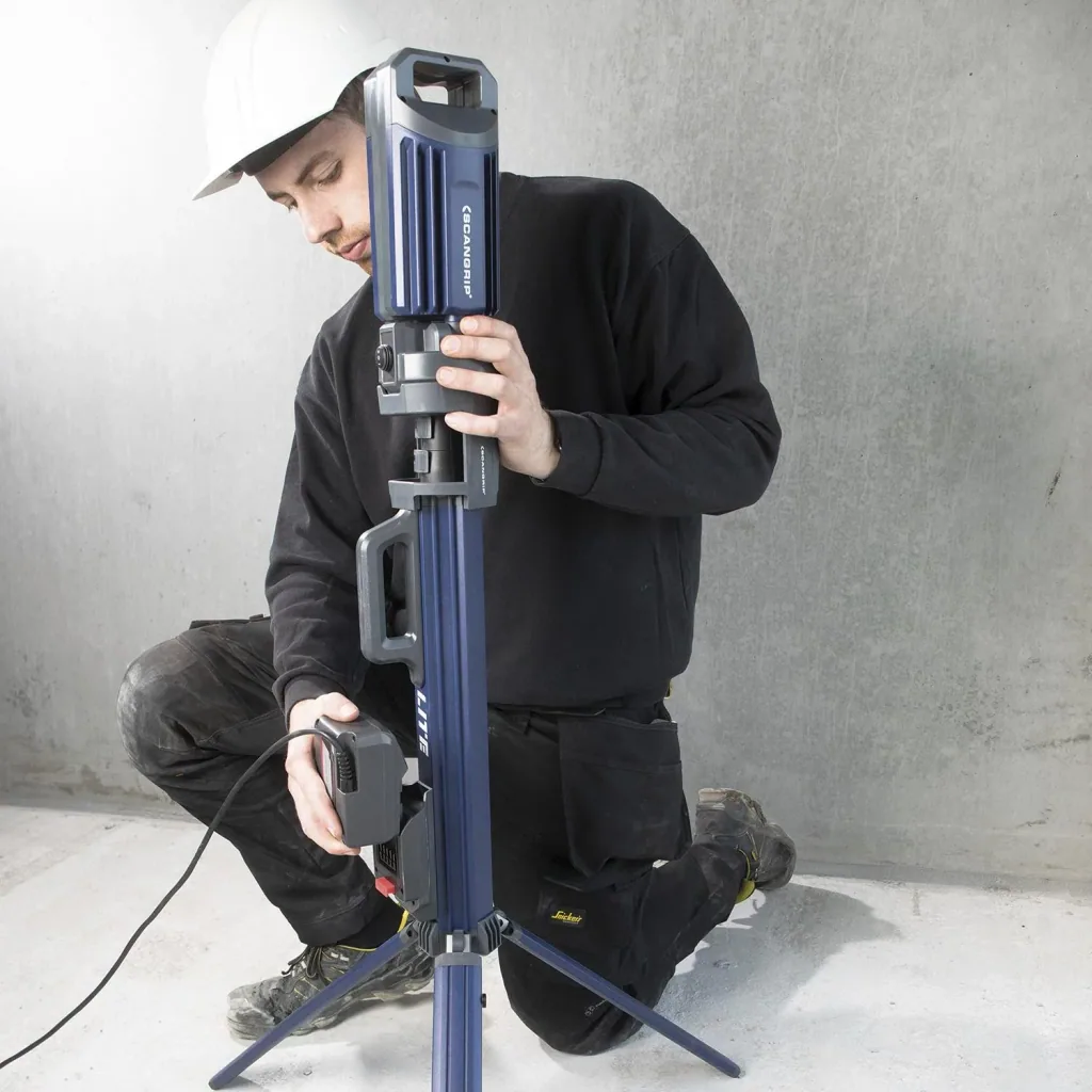 Handflutlichtstrahler TOWER LITE CAS