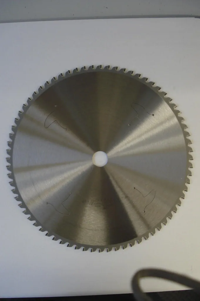 Hartmetall- Kreissägeblatt 250 x 2,2/ 1,8 x 30 mm, 60 Zähne