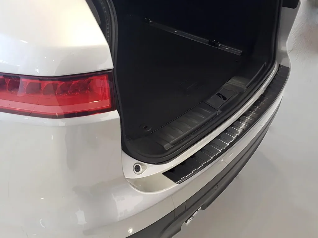 Ladekantenschutz Edelstahl für Jaguar F-Pace - graphite / black, Baujahr 2016>