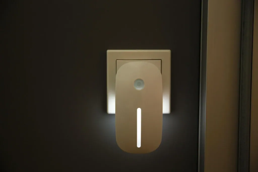 LED Nachtlicht mit Dämmerungsschalter