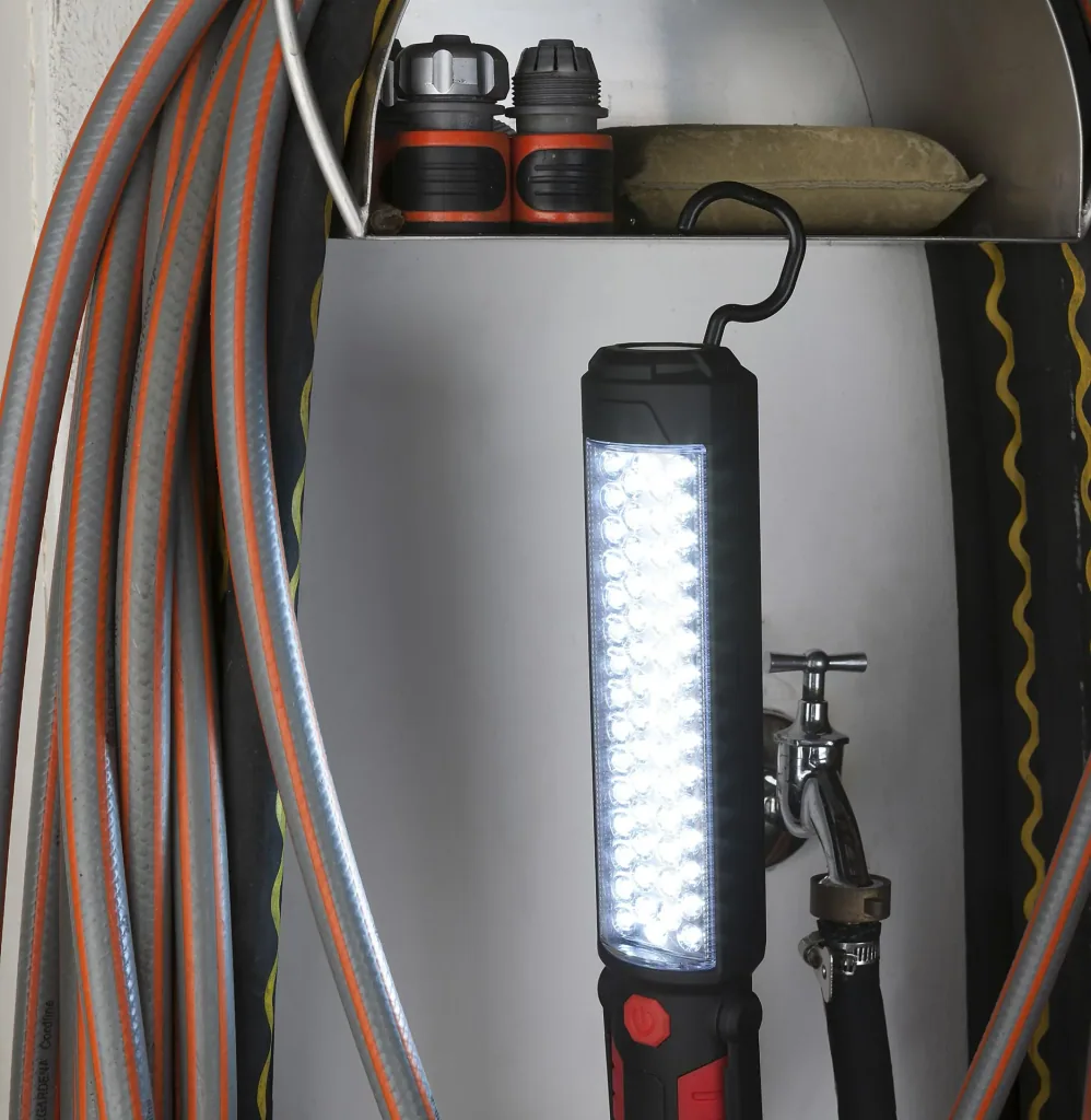 Arbeitslampe mit Warnblinklicht