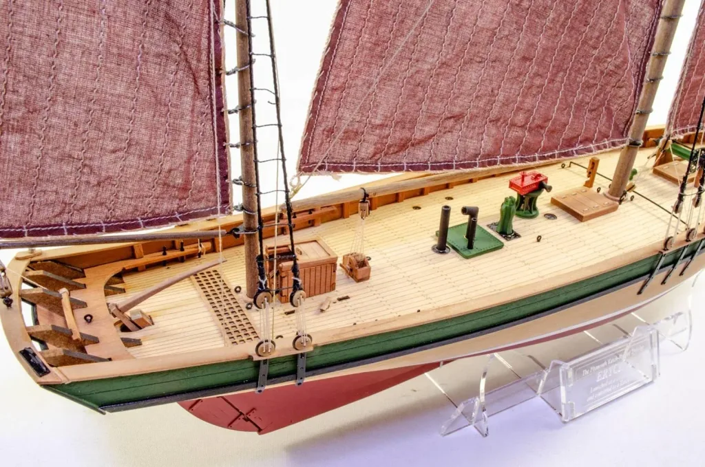 Bausatz Erycina - Plymouth Trawler im Maßstab 1:64