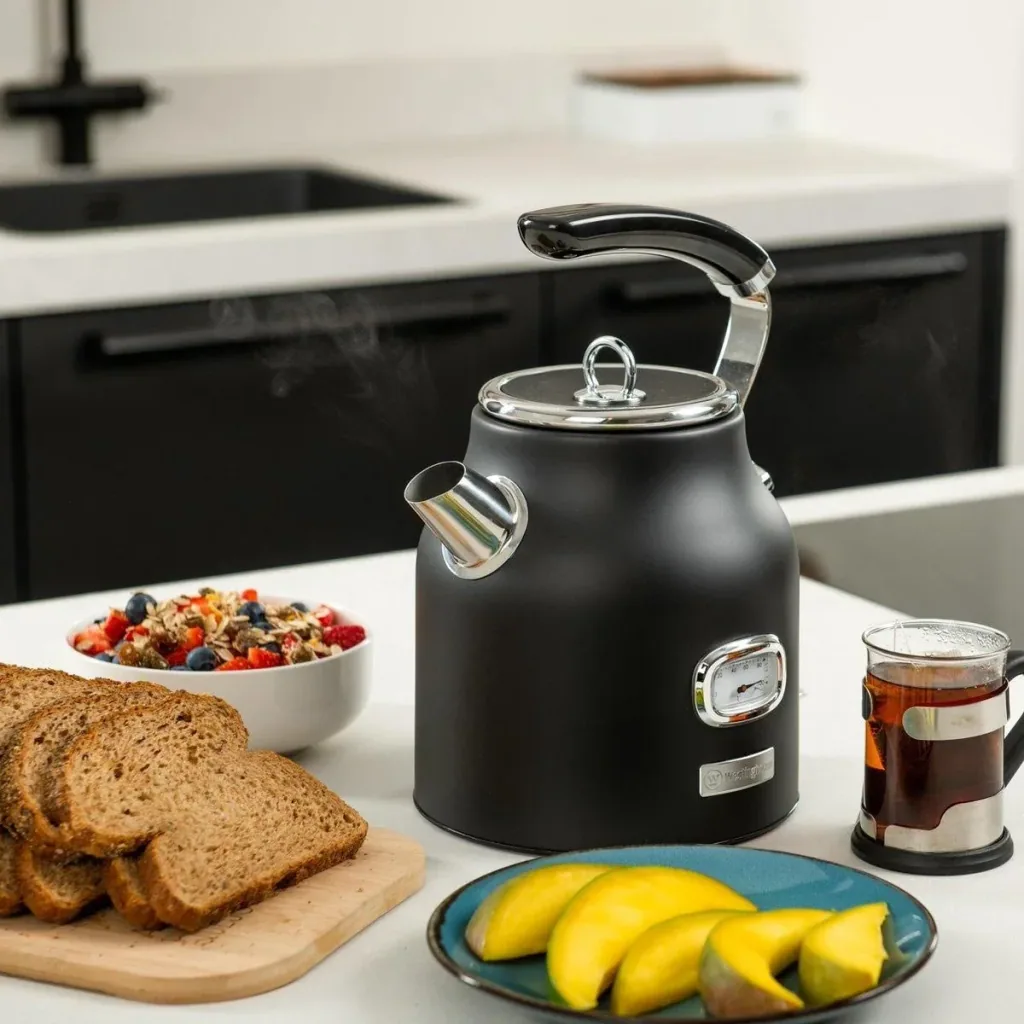 Retro-Wasserkocher - 1,7 Liter - Schwarz