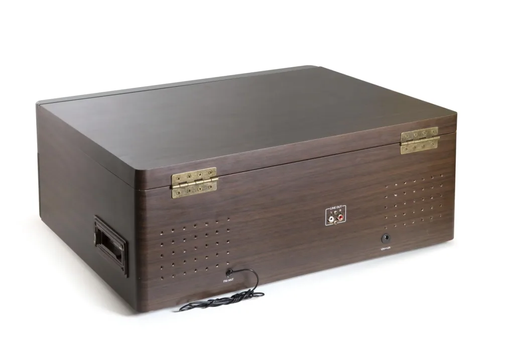 DAB Musikcenter mit Radio ,CD, Bluetooth, Plattenspieler und Digitalisierer