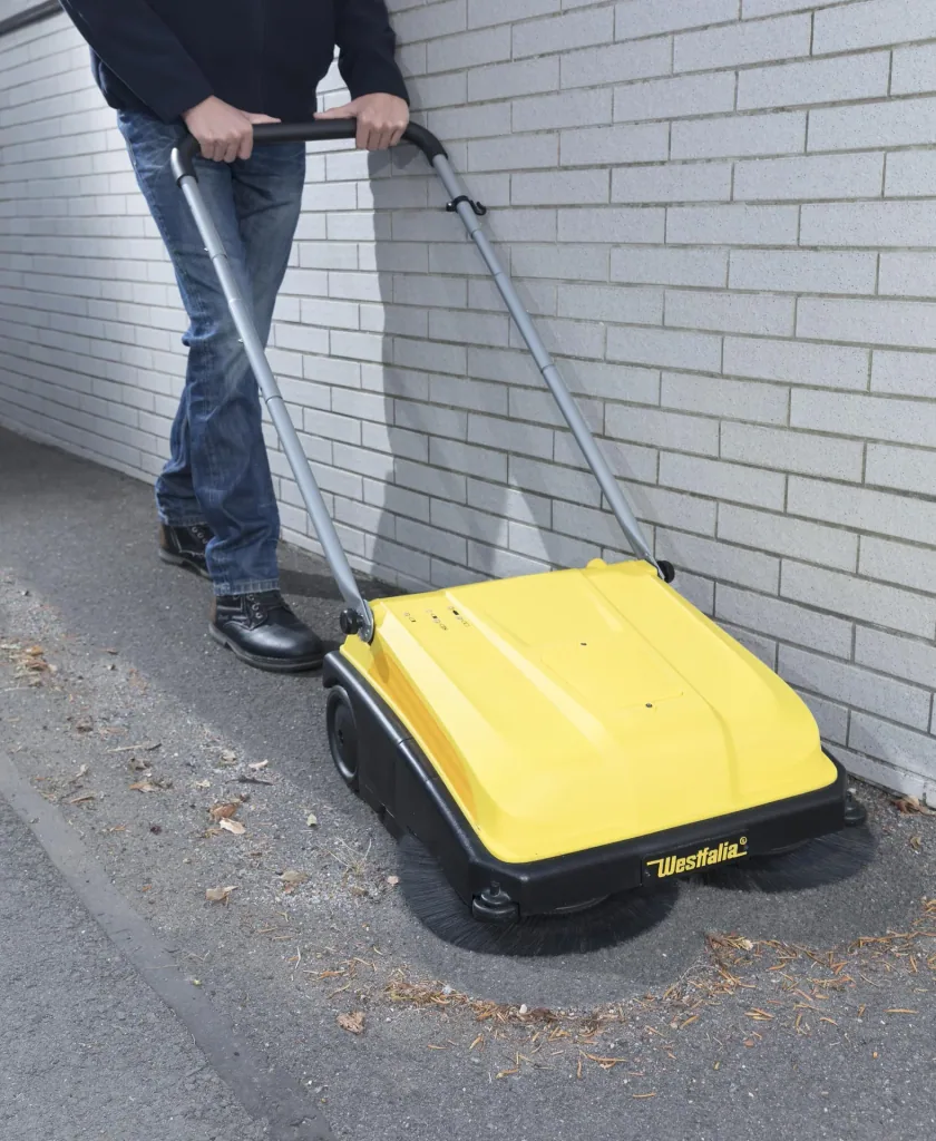Hybrid Kehrmaschine