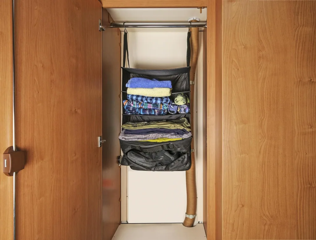 Hängeregal Reisetasche, 3 Fächer, 41 x 26 x 70 cm