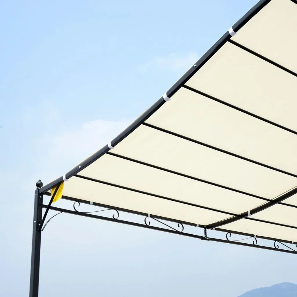 Terrassenüberdachung in geschwungener Form cremeweiß/schwarz