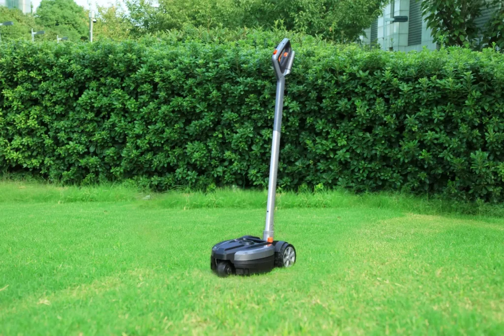 LM F23-EU 12V iFlex Compact Mower