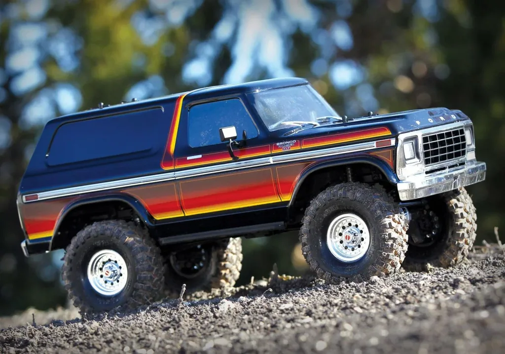 TRX-4 1979er Ford Bronco Sunset (312 mm Radstand) 2.4 GHz (Link-fähig) ohne Akku, ohne Ladegerät