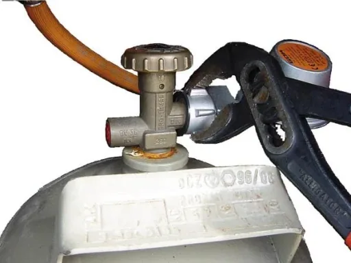 Universal Gasarmaturenschlüssel