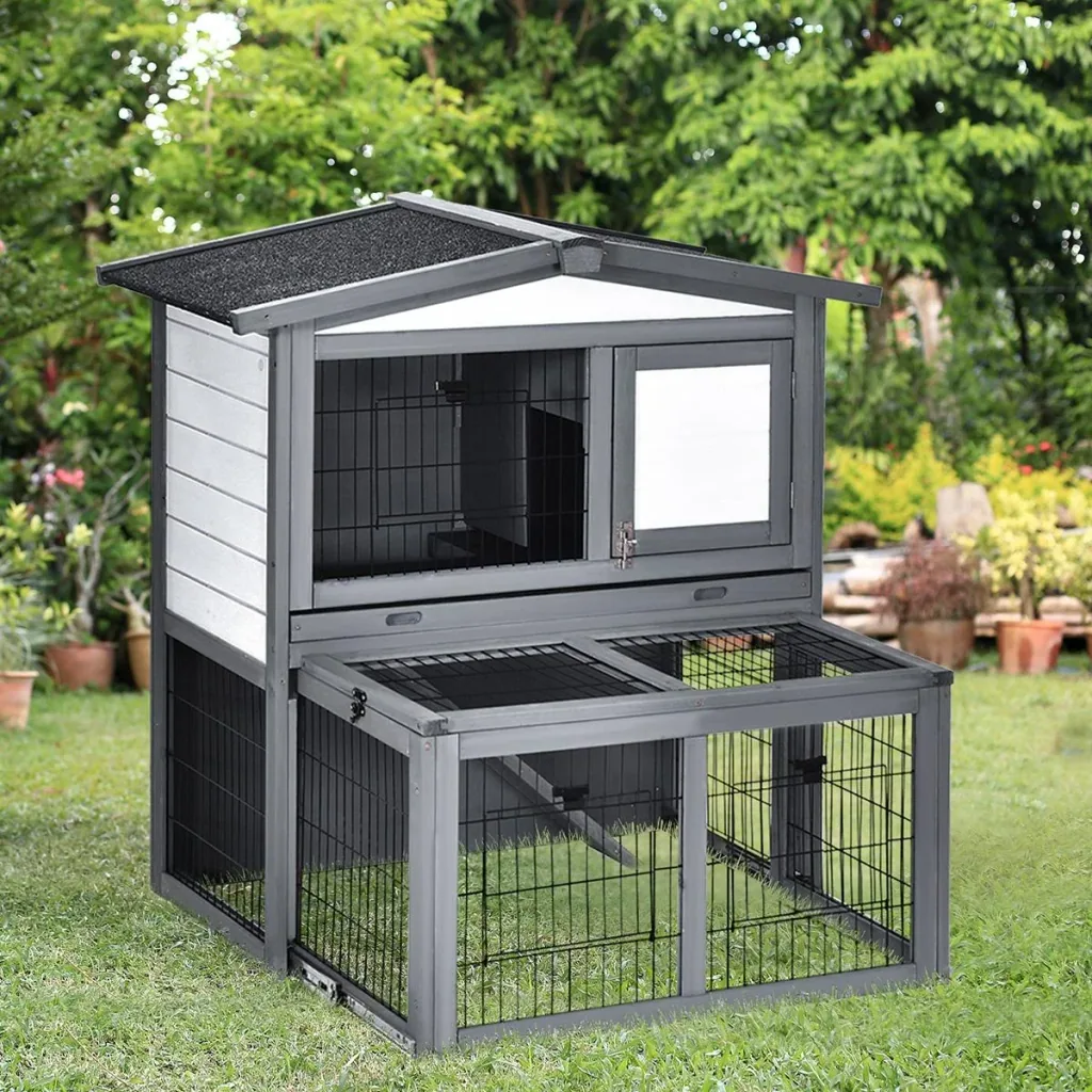 Kaninchenhaus Kaninchenstall Stall mit Rampe für Meerschweinchen Hasen mit Freilauf Tannenholz Grau+Weiß 101,5 x 90 x 10