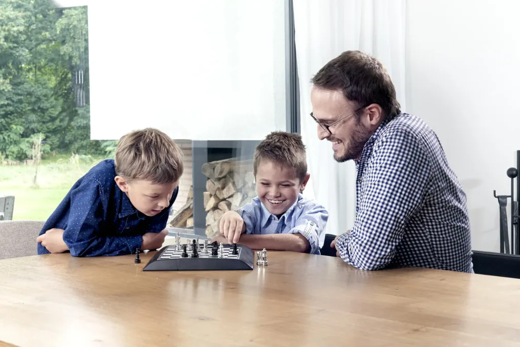 SchachcomputerChess Genius Pro