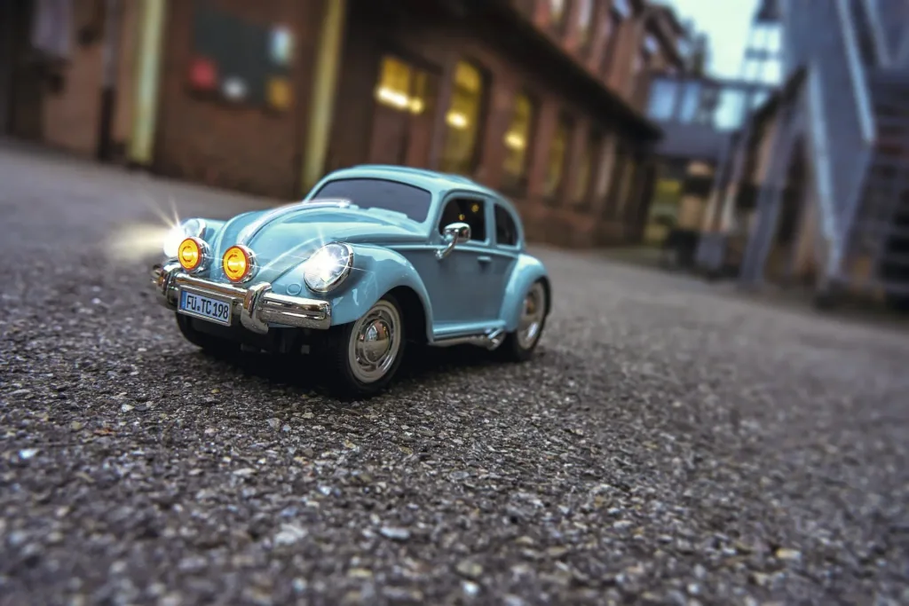 Fahrzeug VW Käfer 2.4 GHz 100 % RTR taubenblau 1:14