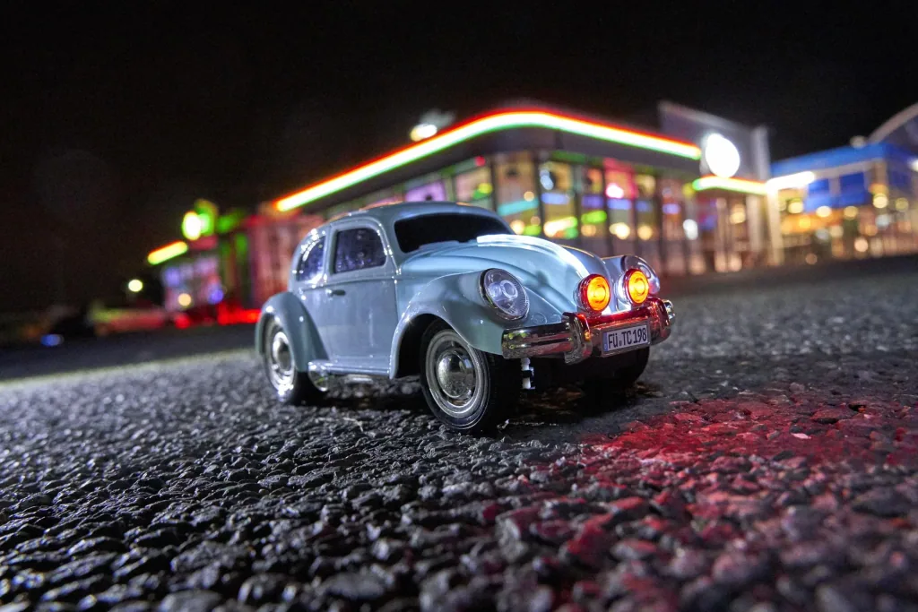 Fahrzeug VW Käfer 2.4 GHz 100 % RTR taubenblau 1:14